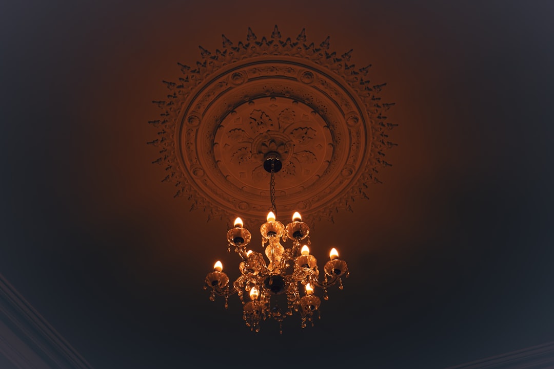 Photo Crystal chandelier